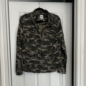 Camouflage Zip-Up Jacket Kensie